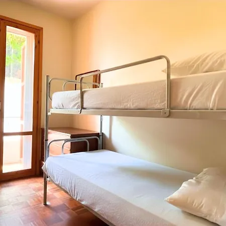 Apartment Cn048 - Cesenatico, Ampio Quadrilocale Con Doppio Posto Auto E Giardino